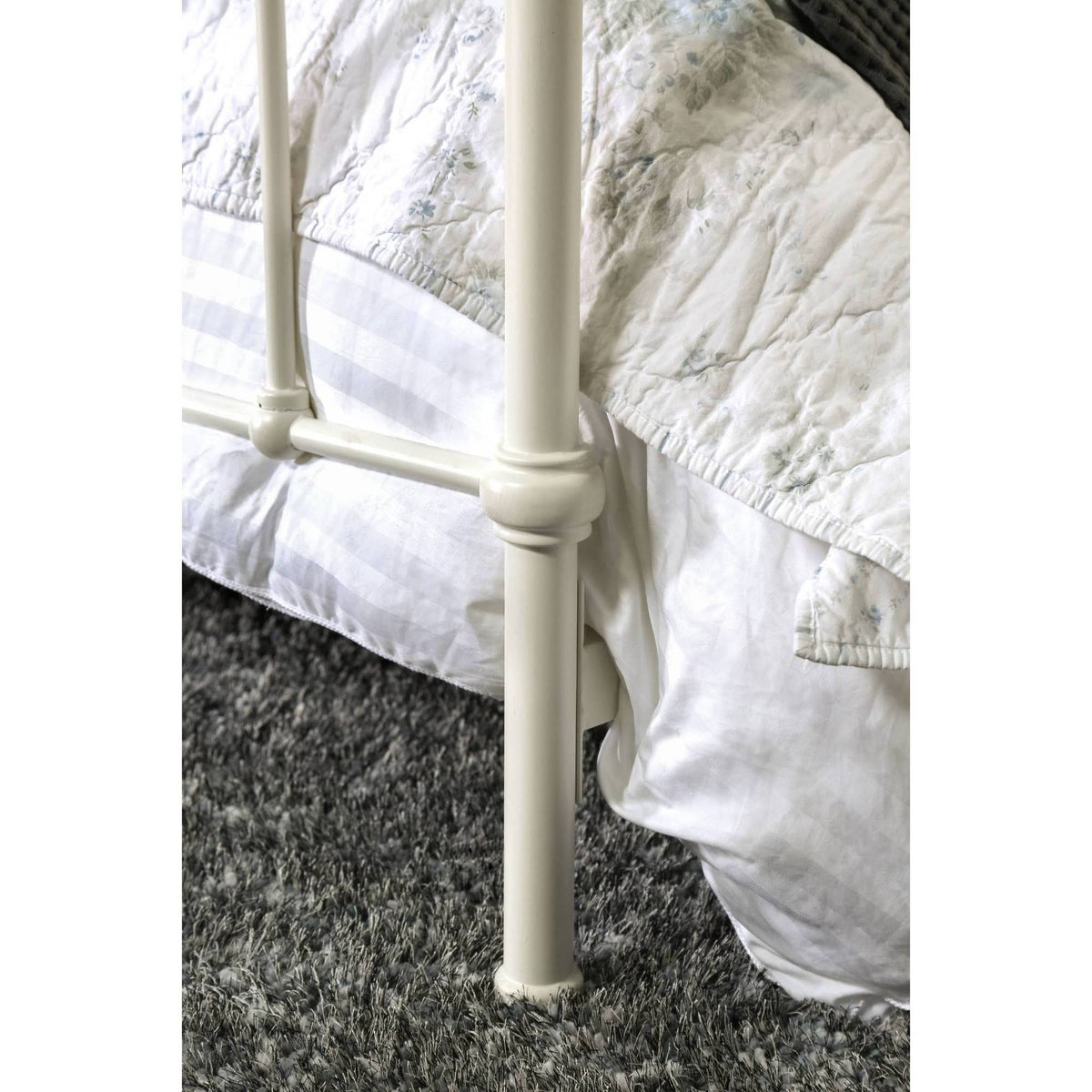 Twin Metal Bed Vintage White P287