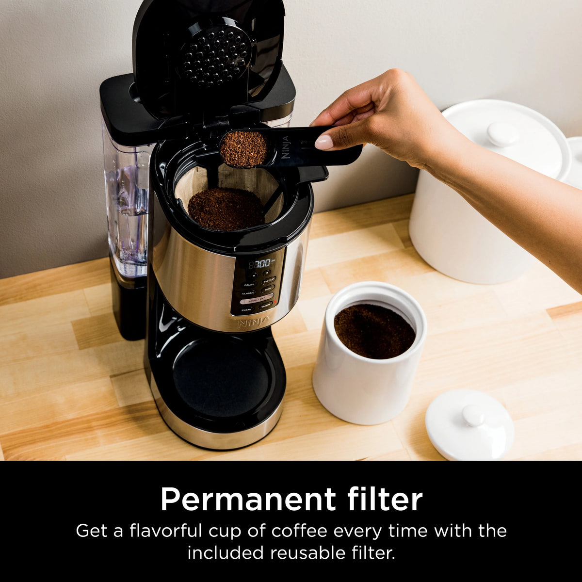 14-Cup Programmable Coffee Maker with Glass Carafe H567500