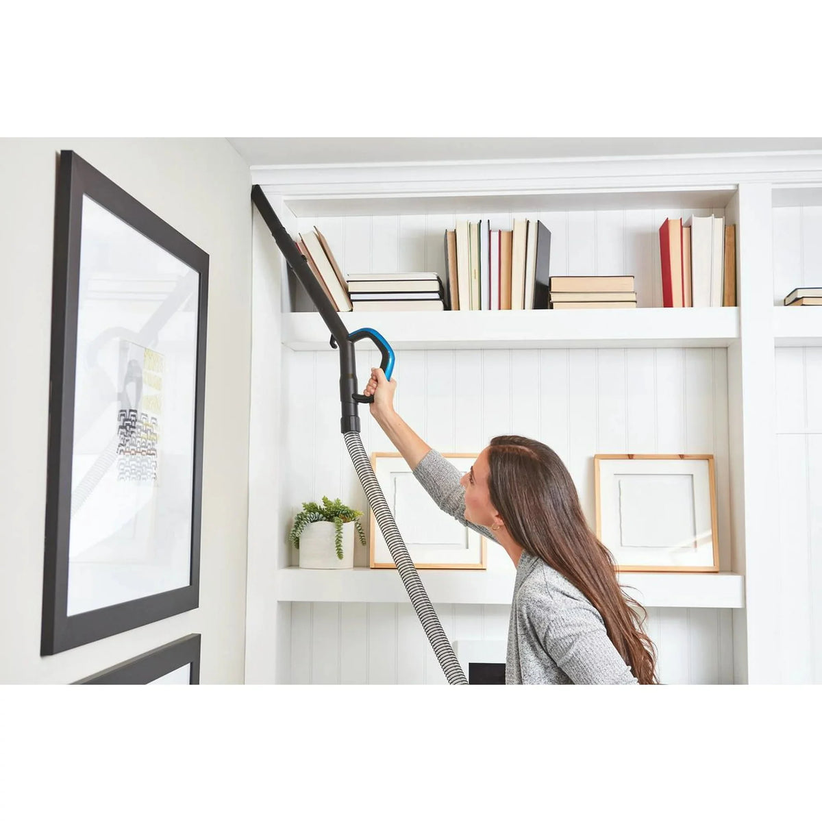 Upright Multi-Surface Vacuum with Swivel Steering F66870