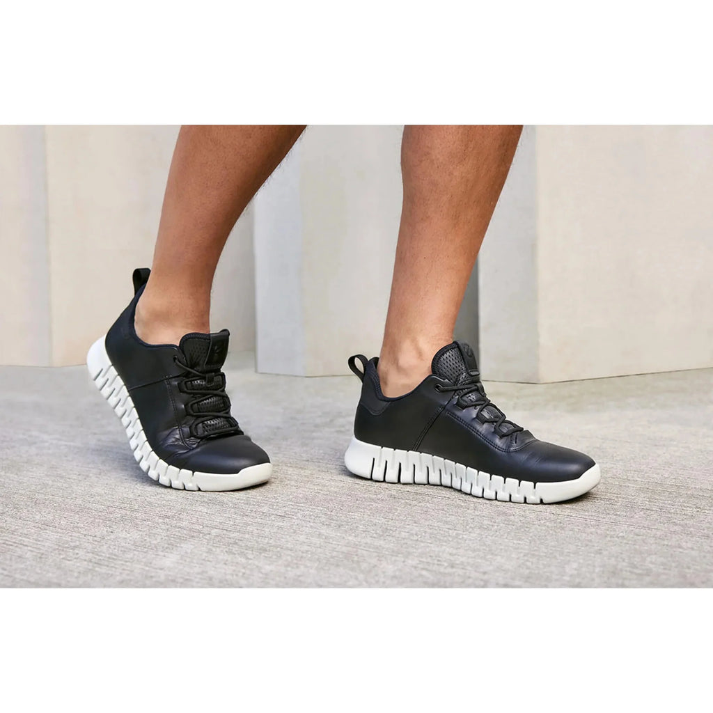 Black Sneaker K92643