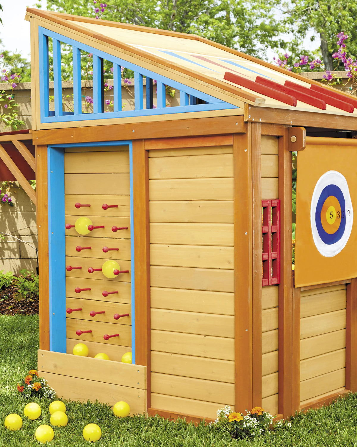 5-in-1 Wooden Game House Q950