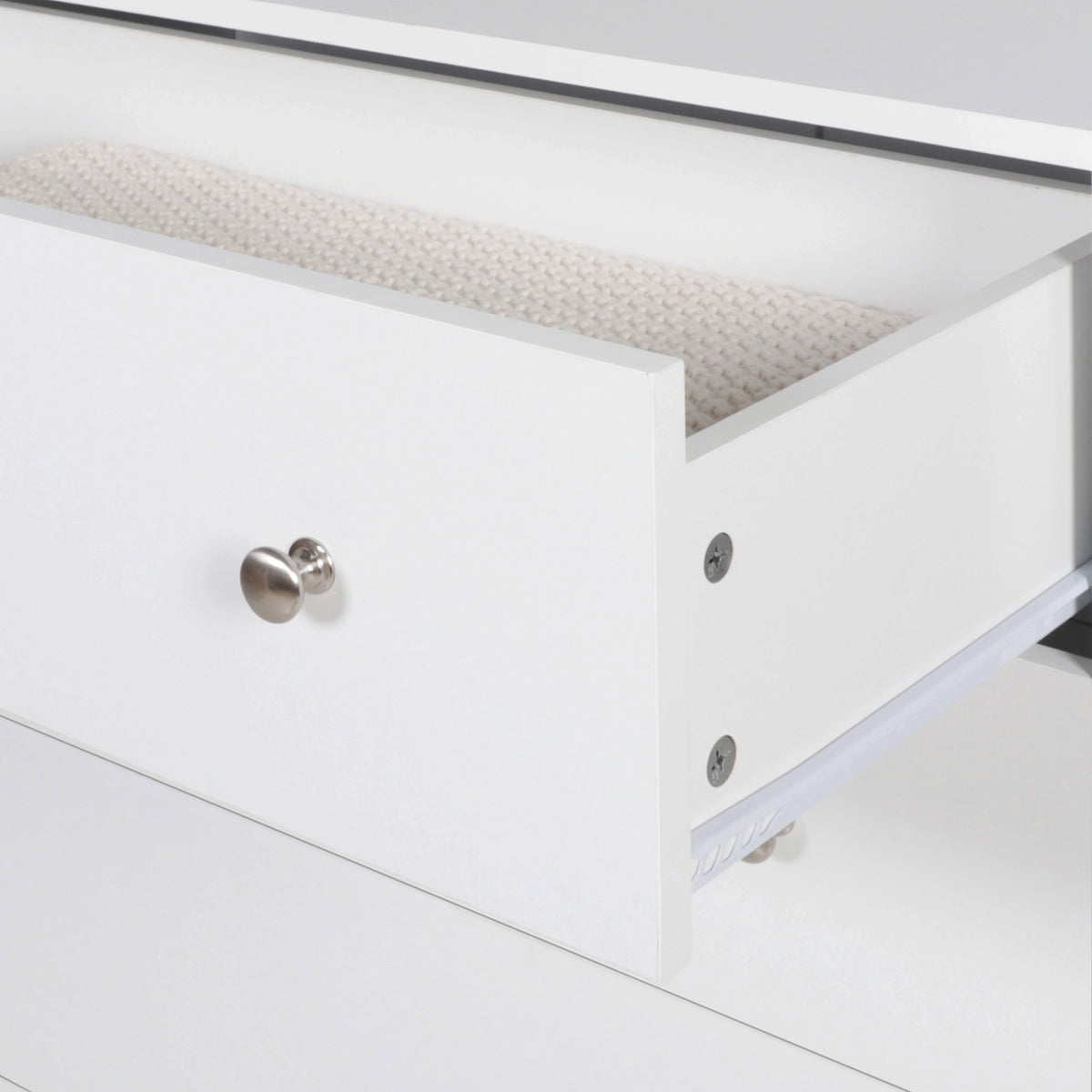 White 5 Drawer Dresser J53583