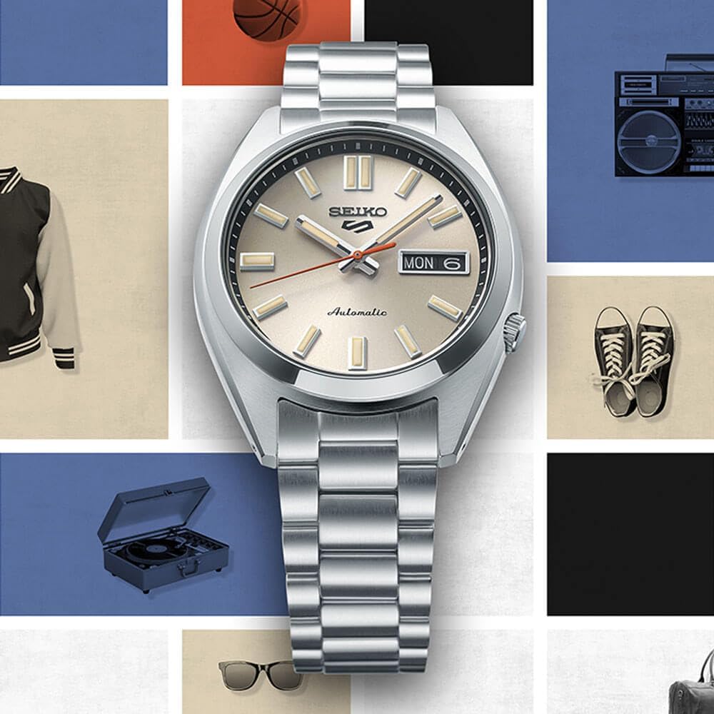 5 Sports Watch Q757