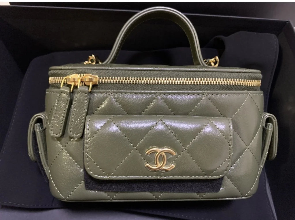 Dark Green Vanity Bag With Strap Q573353