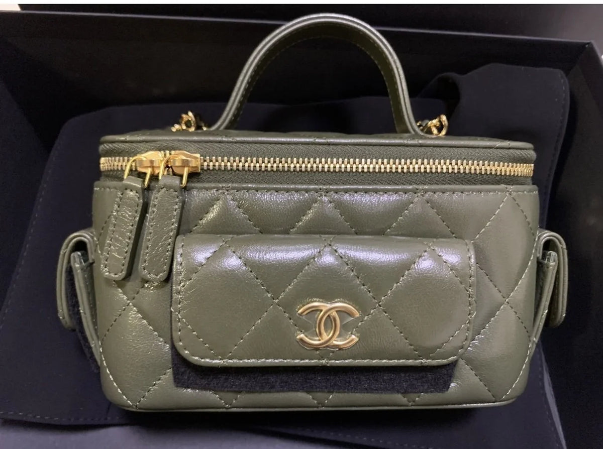 Dark Green Vanity Bag With Strap Q573353