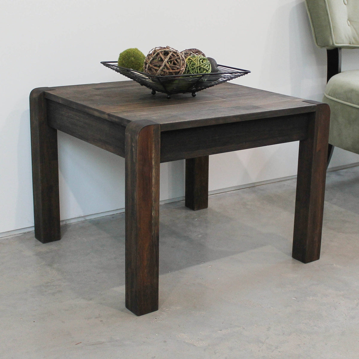 End Table Q919