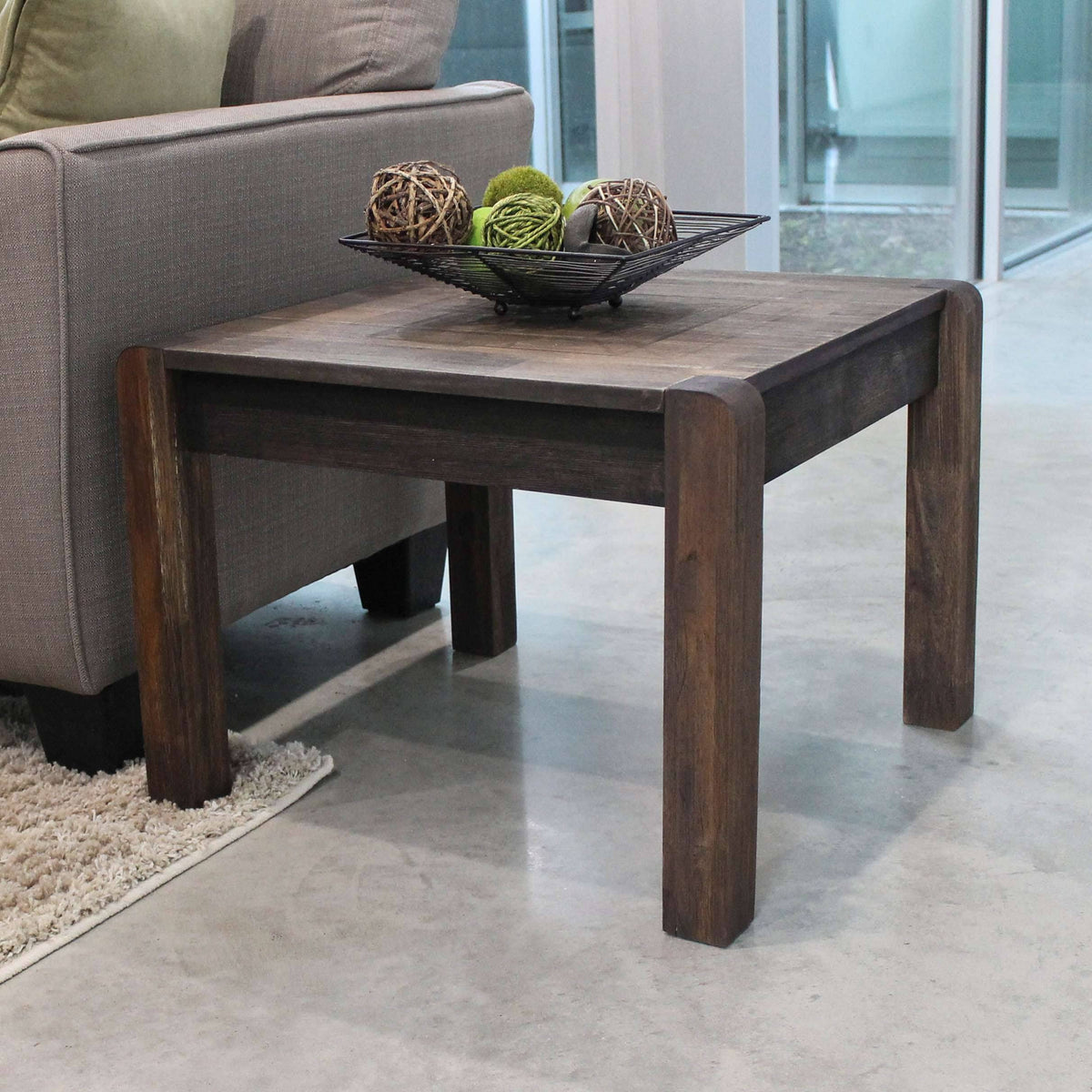 End Table Q919