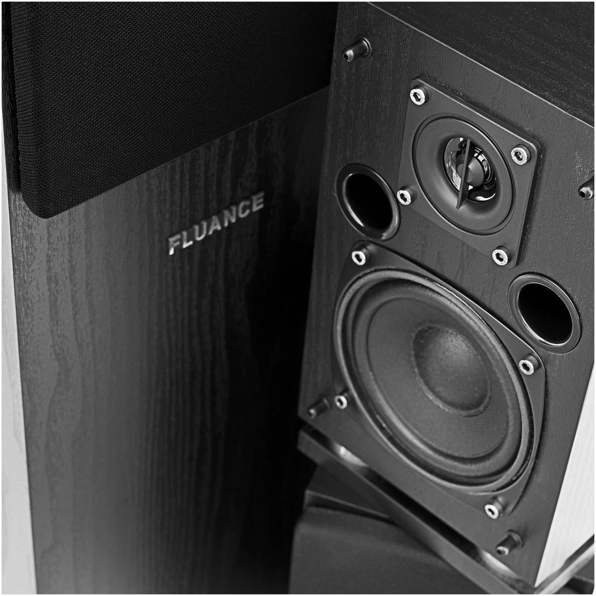 5.0 Channel 190W RMS 5 Speakers Black Speaker System G7816
