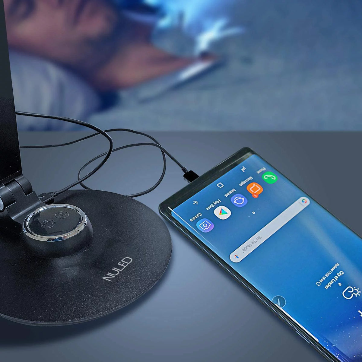 Rotatable Aluminum LED Desk Lamp with USB Charging Port N438303