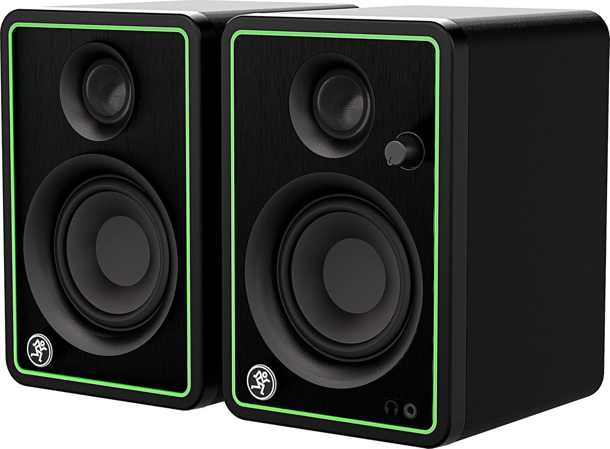 2x2 USB Type-C Audio Interface with Multimedia Monitors and Microphone Isolation Shield Z693796