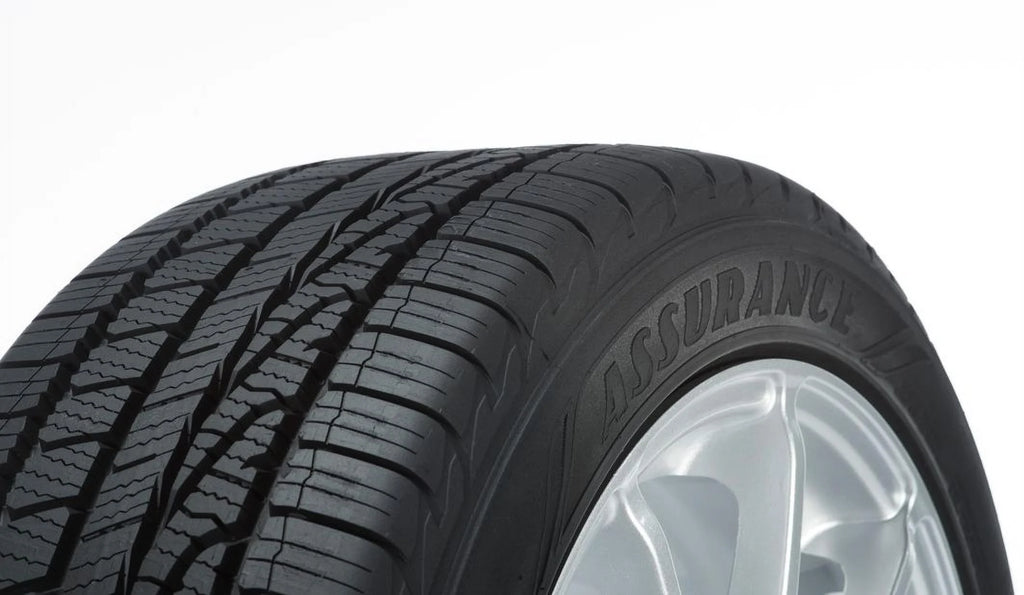 235/55R18 100V All-Season Tire U55162
