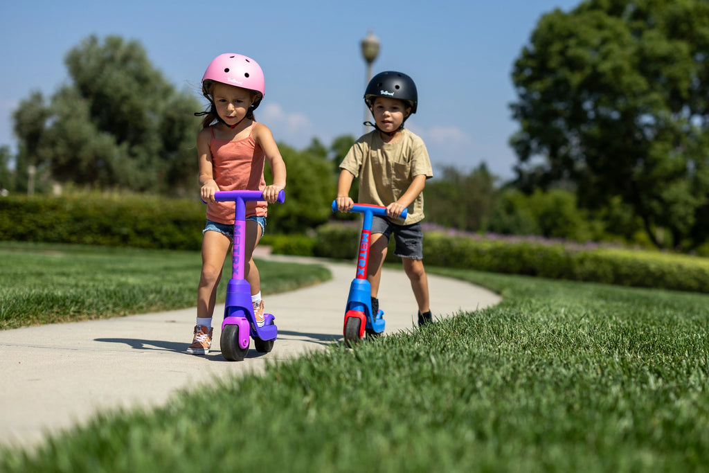 Blue Two Wheel Kick Scooter for Kids and Toddlers F75581