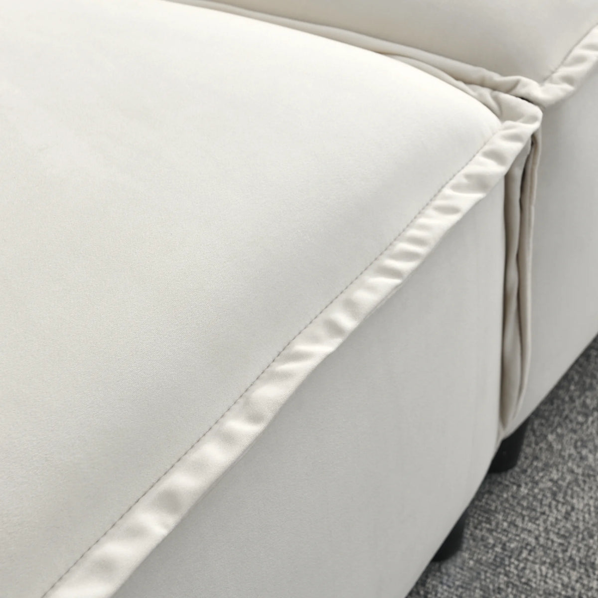 Velvet Sofa O558